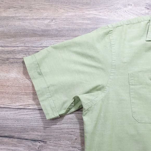 Izod Mens Large Short Sleeve Shirt Office Casual Dress Green Vacation Sport - Picture 5 of 9